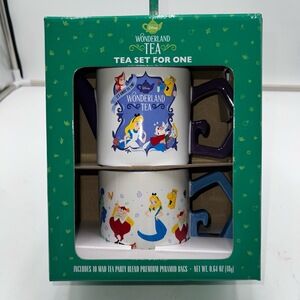 Disney Wonderland Tea Set - White and blue